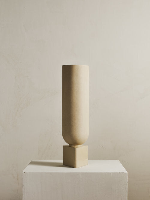 tava large ceramic vase design by light and ladder 2